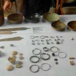 کشف یکصد قلم اشیا ی تاریخی چند هزار ساله از دو حفار غیر مجاز در شرق در مازندران