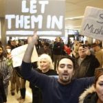 ورود شهروندان ۷‌کشور منع‌شده به آمریکا آزاد شد/دولت‌ترامپ: درخواست تجدیدنظر می‌دهیم